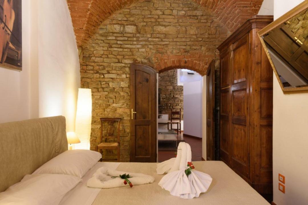 Secret Suite: A Dream Came True In * Florencia